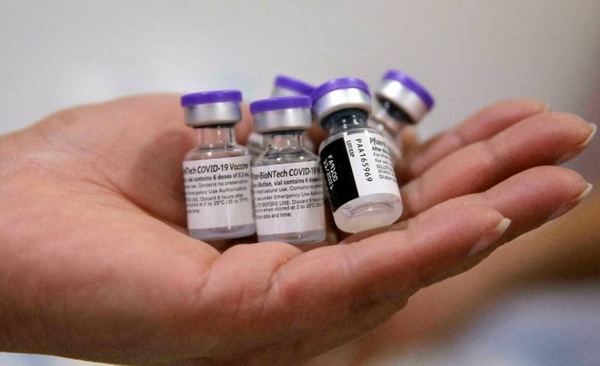 Diario HOY | EEUU autoriza la tercera dosis de Pfizer para personas mayores y de alto riesgo