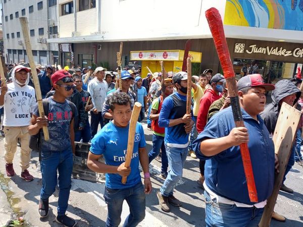 Pastoral Social pide rechazar proyecto que aumenta penas a ocupantes de tierras - Nacionales - ABC Color
