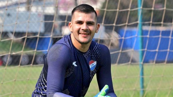 Santi Rojas rescata la unidad en el Trico