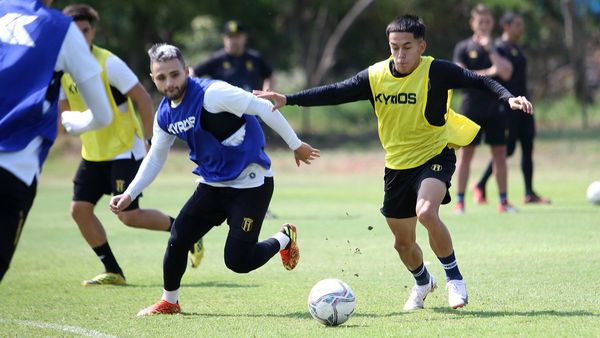 Jubero empieza a mover el equipo