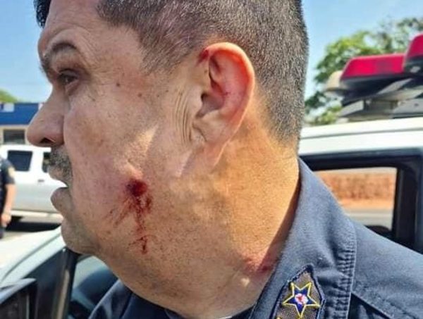 Agreden a policías durante manifestación de indígenas y campesinos en Caaguazú · Radio Monumental 1080 AM