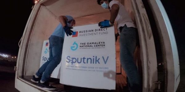 Componente dos de la Sputnik V ya partió rumbo a Paraguay, según asesor de la Presidencia