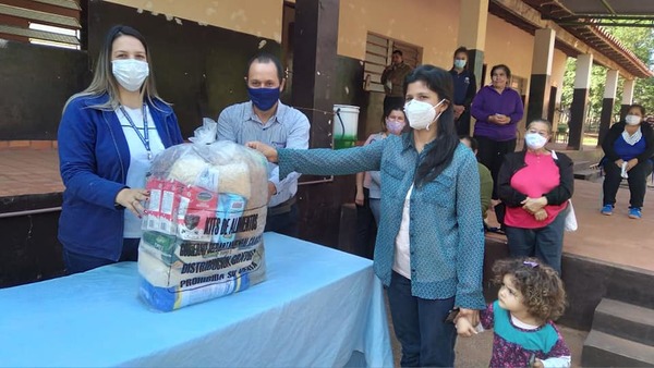 Kits de alimentos llegaron al distrito de Yhú - Noticiero Paraguay