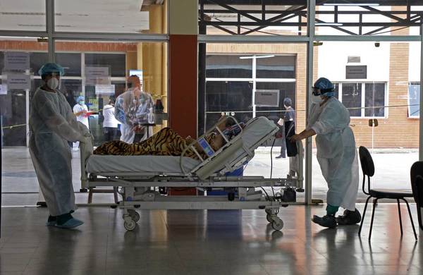 Camas de urgencias del hospital de Clínicas ocupadas al 100% por pacientes polivalentes - Megacadena — Últimas Noticias de Paraguay