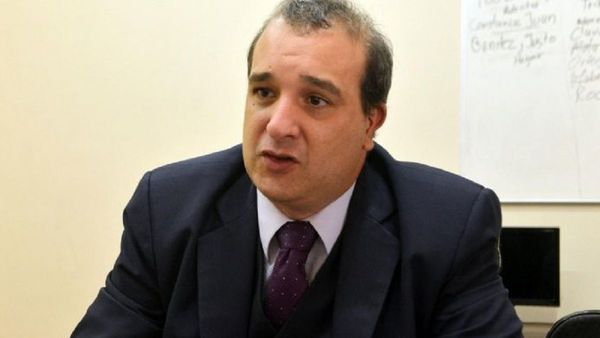 "Lansac tenía cientos de fotos de mujeres desnudas"