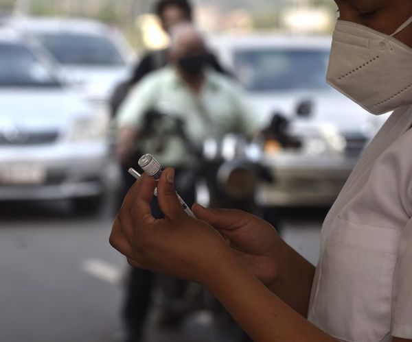 AstraZeneca, Moderna y Pfizer: segundas dosis, hoy y mañana - Nacionales - ABC Color