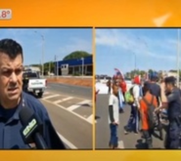 Enfrentamiento entre policías y manifestantes en Caaguazú - Paraguay.com