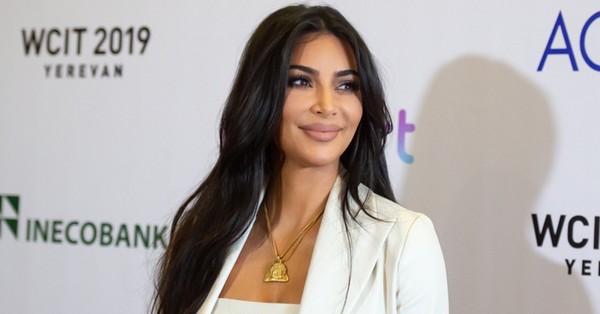 El increíble regalo con el que Kim Kardashain sorprendió a su exasistente - SNT