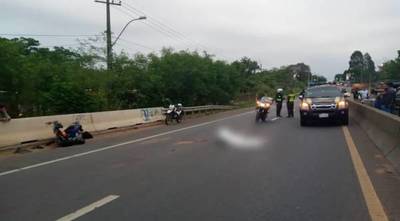 Motociclista pierde la vita en choque múltiple - ADN Digital