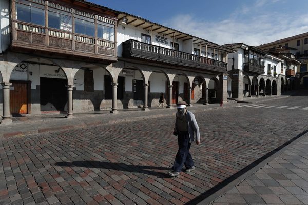 La llegada de turistas internacionales cayó más de 94 % en Perú frente a 2019 - MarketData