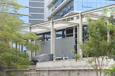 Un obrero fallece en construcción de oficinas estatales