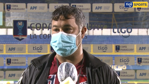 Raúl Arce, entrenador de 1° de Marzo
