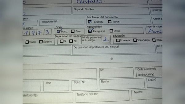 Polémica pregunta de un banco: "¿De qué club deportivo es usted hincha?