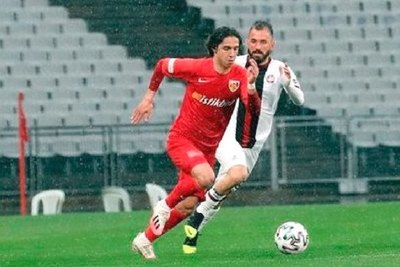 Crónica / Emre, ¿el nuevo Messi?