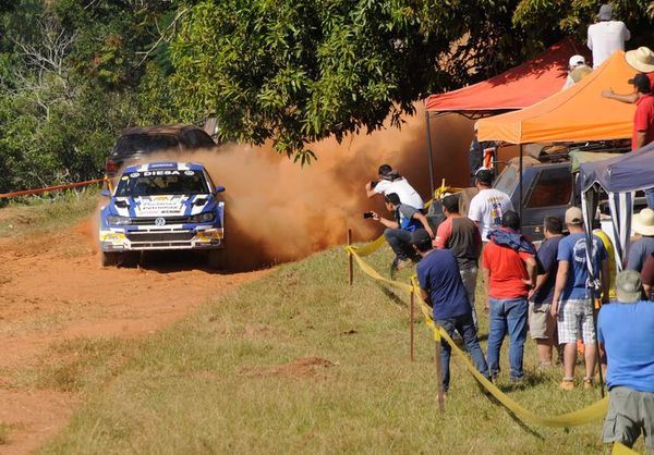 El rally vuelve a ser una fiesta en Carapeguá - Automovilismo - ABC Color