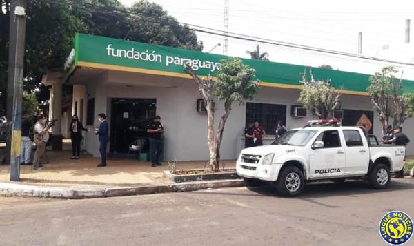 En menos de 1 minuto, ladrones roban G. 30 millones de la Fundación Paraguaya •