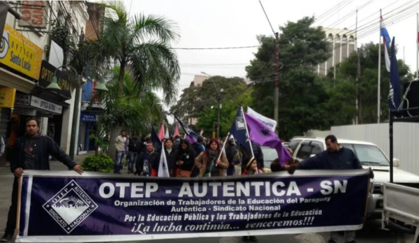 Huelga 1 de octubre: Docentes aguardan comunicación sobre reajuste salarial hasta 30 de setiembre