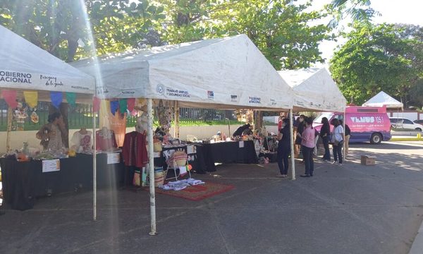 Ministerio de Trabajo, Empleo y Seguridad Social habilita feria de emprendedores