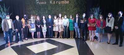 ENTREGA DE PREMIOS KARUMBE EN ENCARNACIÓN. 