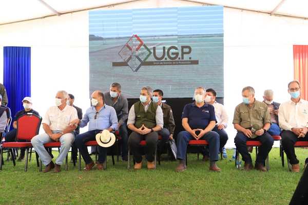 Con expectativa y la espera de buen año económico se inicia la siembra de soja en Caaguazú - .::Agencia IP::.