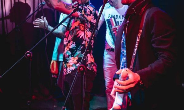 Cantante de Verduleros cuenta cómo y por qué le pegó a Edgar Camarasa (video)
