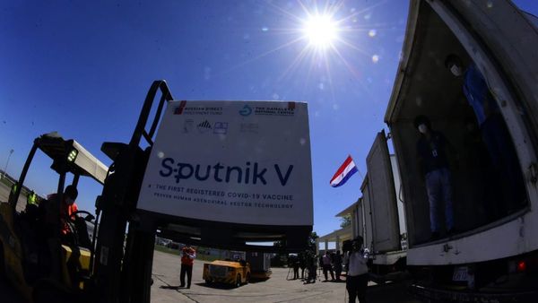 Paraguay recibe otras 423.800 vacunas de AstraZeneca y Sputnik V