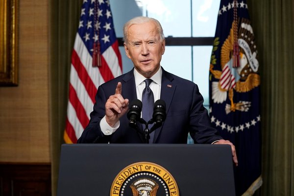 Biden pide a los estadounidenses que se vacunen: “Hay un 25% de la población que nos está haciendo mucho daño”