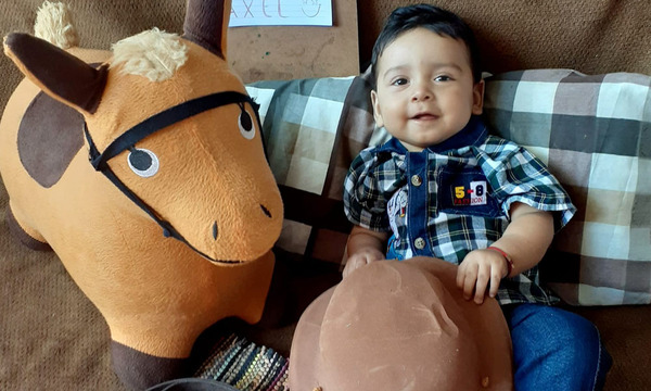 Axel cumple 10 meses y claman ayuda del ministro Julio Borba - OviedoPress