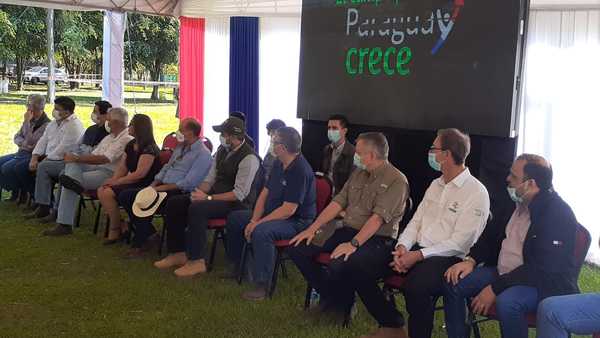 Presidente Mario Abdo participó del lanzamiento oficial de siembra de soja en Vaquería - Noticiero Paraguay