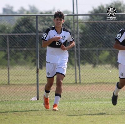 Sub 15: empate entre el líder y escolta - Fútbol - ABC Color