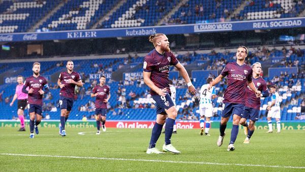 Isidro Pitta celebra su primer doblete con Huesca