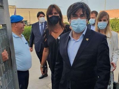 Puigdemont sale de prisión tras un día de arresto en Italia