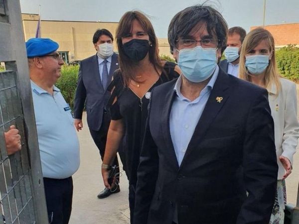 Puigdemont sale de prisión tras un día de arresto en Italia