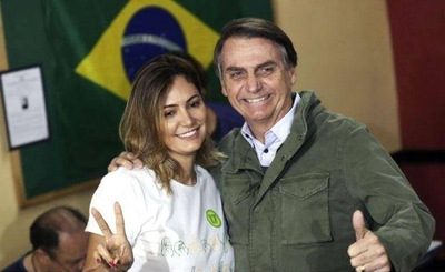 Diario HOY | Critican a esposa de Bolsonaro por vacunarse contra el covid en EEUU
