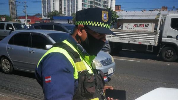 Escrachó a PMT de Asunción y lo denunció por intento de coima