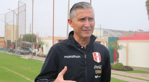 Suspenden al seleccionador femenino de Perú tras la denuncia de dos jugadoras