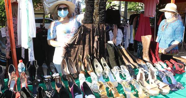 La Nación / Feria americana protecho de iglesia