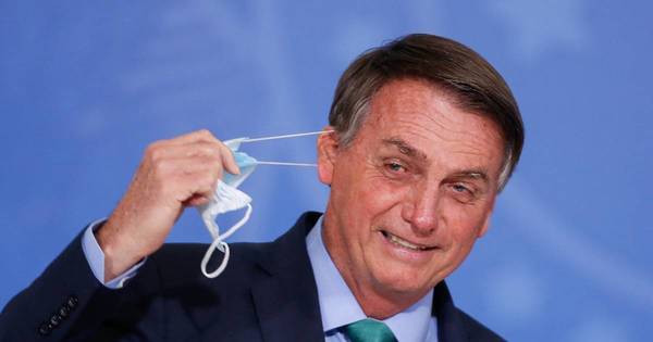 La Nación / Hay “cero chances de un golpe” de Estado, asegura Jair Bolsonaro