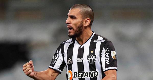 La Nación / Júnior Alonso está en el equipo ideal de la Copa