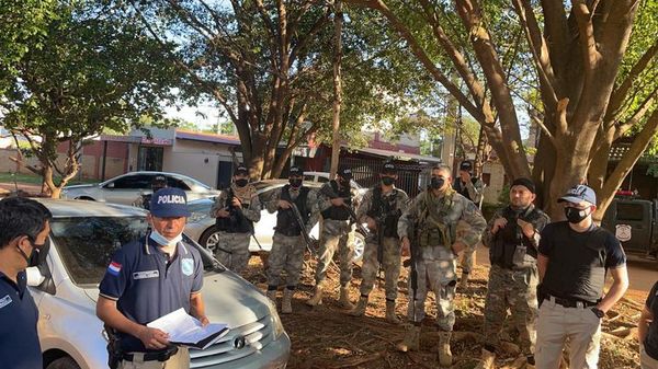 Detienen a una mujer tras serie de allanamientos en la ciudad de Luque - Nacionales - ABC Color
