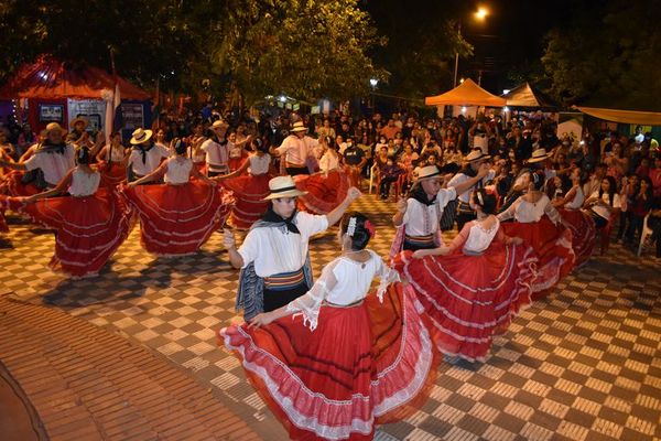 Exitosa Expo Feria Juvenil San Pedro Emprende - Nacionales - ABC Color