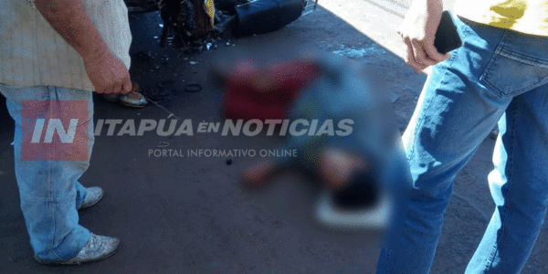 DOS MENORES EN MOTO CHOCAN DE FRENTE CONTRA UN COLECTIVO