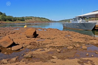 El río Paraguay podría llegar a 80 centímetros por debajo del cero en octubre - ADN Digital