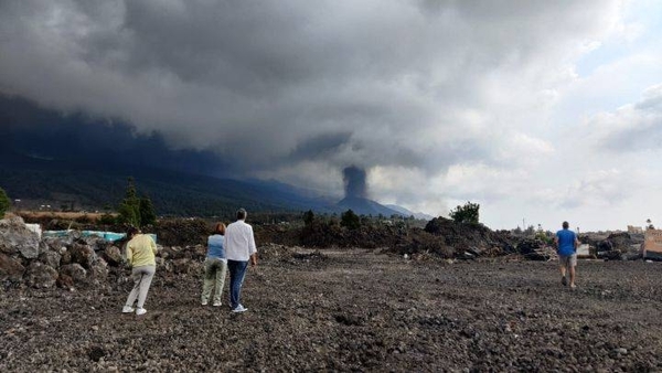 Diario HOY | Paralizado el aeropuerto de La Palma en España por las cenizas del volcán