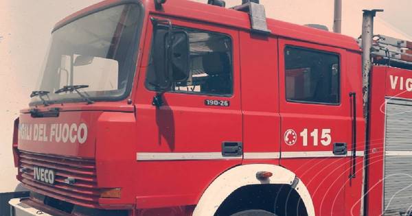 La Nación / Organizan evento para traer un camión de bomberos de Italia