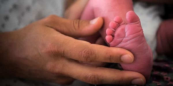 ¡No sabía que estaba embarazada! Desconocía que estaba en la dulce espera y dio a luz en su casa