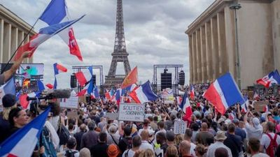 Siguen las protestas en Francia contra el pase sanitario