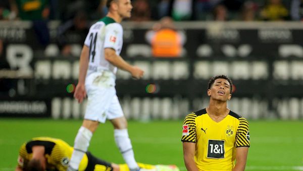 Borussia Dortmund cae sin sus figuras ante Mönchengladbach