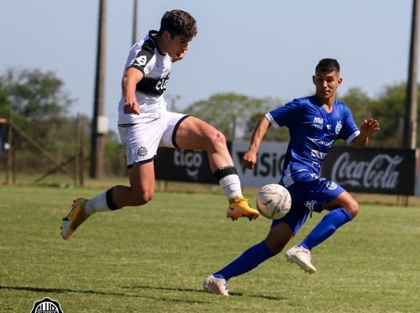 La Sub 17 sólo conoció de triunfos en la fecha 7 - APF