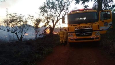 Reportan incendio de gran magnitud en refugio de Tatí Yupí - ABC en el Este - ABC Color